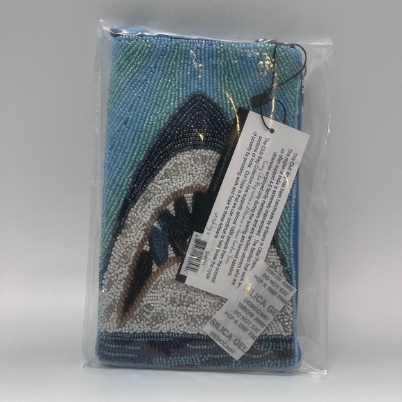 SOLD OUT - Beaded Shark Design Crossbody Club Bag - Picture 15 of 15